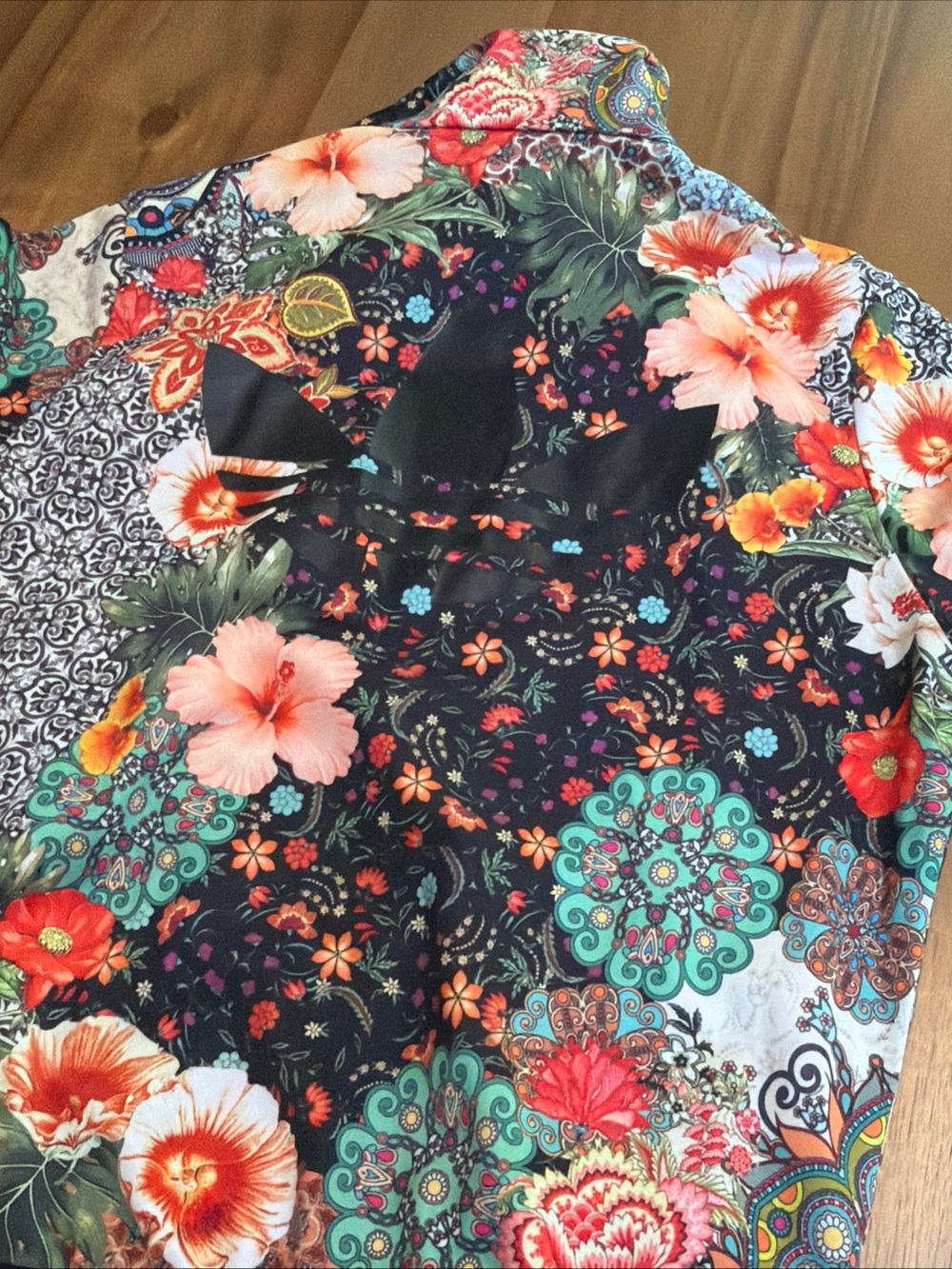 Adidas X Farm Rio Jardim Agharta Firebird Track Jacket Womens S Floral BR5129 - Picture 6 of 7